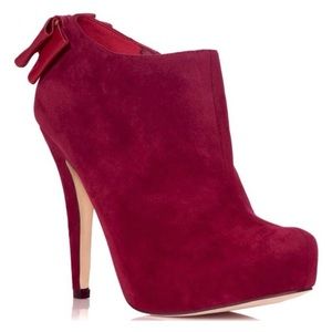 Suzy Bow Booties  (O)
